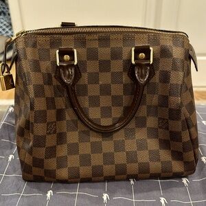 Used Louis Vuitton authentic Damier Ebene Speedy 25